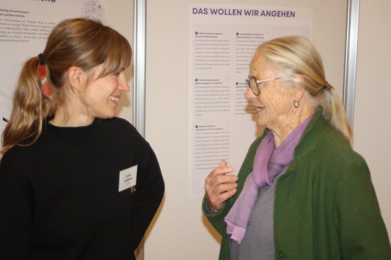 Clara Linsmeier und Ehrentraud Zuchristian.