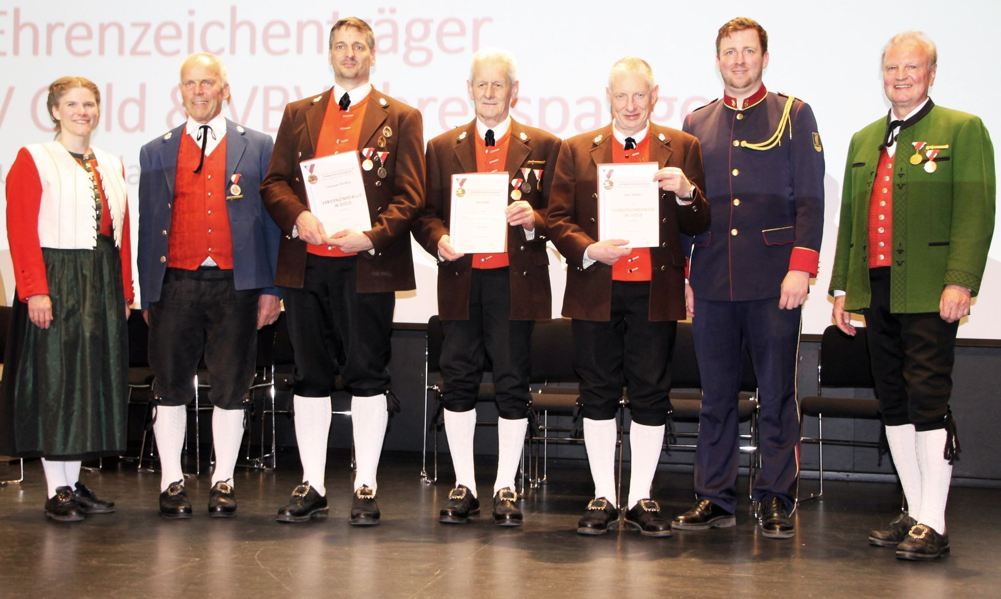 Für besondere Verdienste konnte das Dreiergespann des MV Doren die Goldauszeichnung des Österreichischen Blasmusikverbandes in Empfang nehmen.