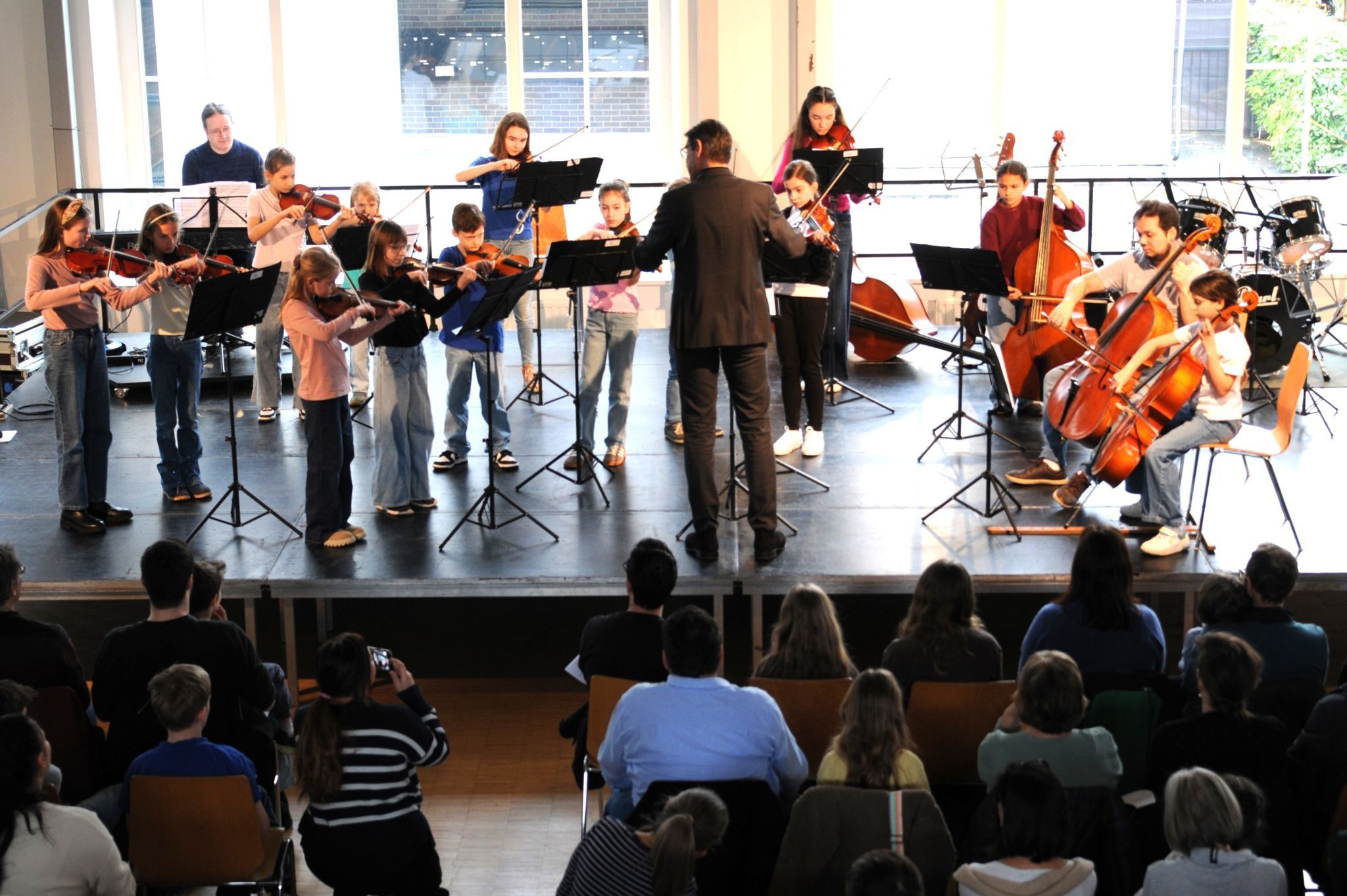 Jung und Alt musizierten gemeinsam im Rankweiler Vereinshaus. PETER STEIDL