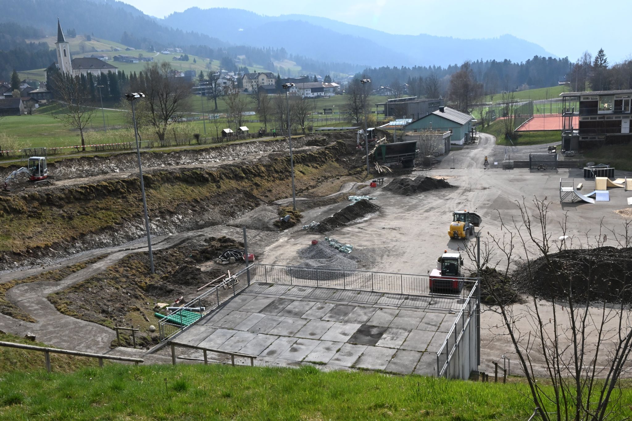 am Südhang wird schon sichtbar, wie das Ganze aussehen soll