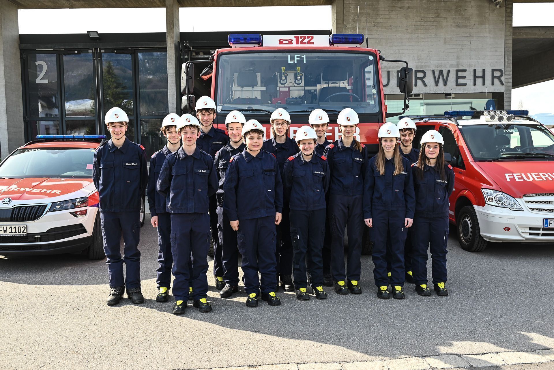 Die Hohenemser Feuerwehrjugend wartete auf ihren Einsatz bei den nächsten Station.