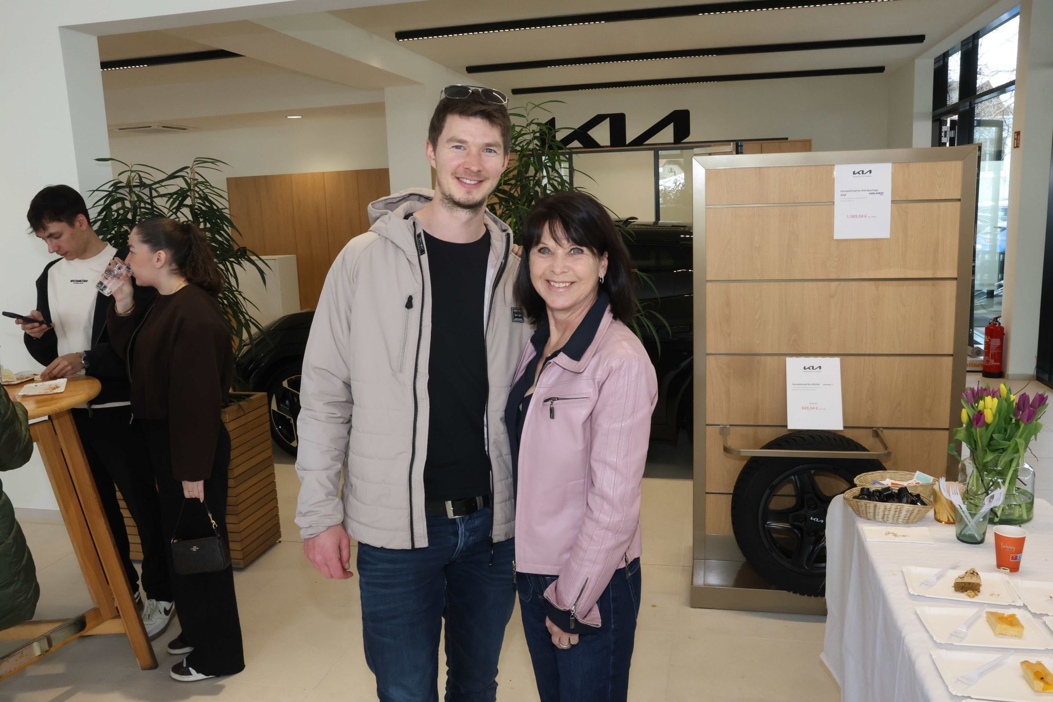 Geret Lebeda und die Kia-Begeisterte Manuela Kopf.