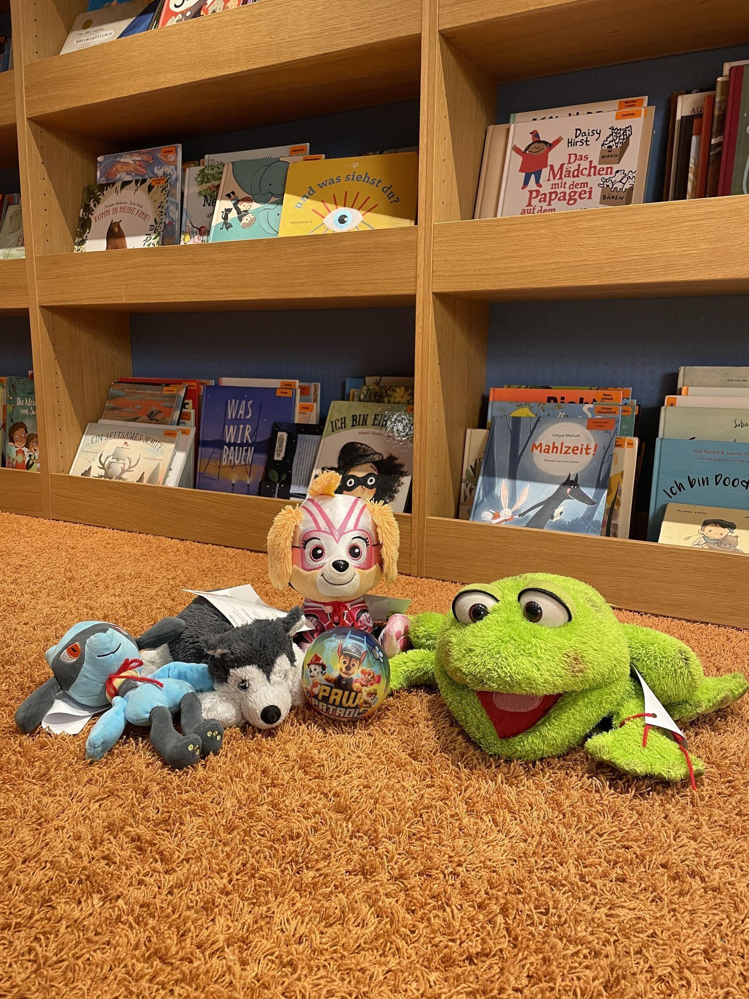 Auch Ballspiele standen auf dem nächtlichen Programm der Kuscheltiere.