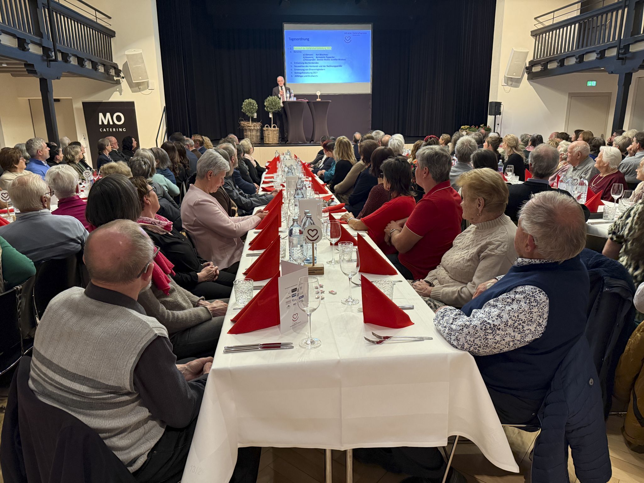 Der Emser Löwensaal war bis zum letzten Platz gefüllt