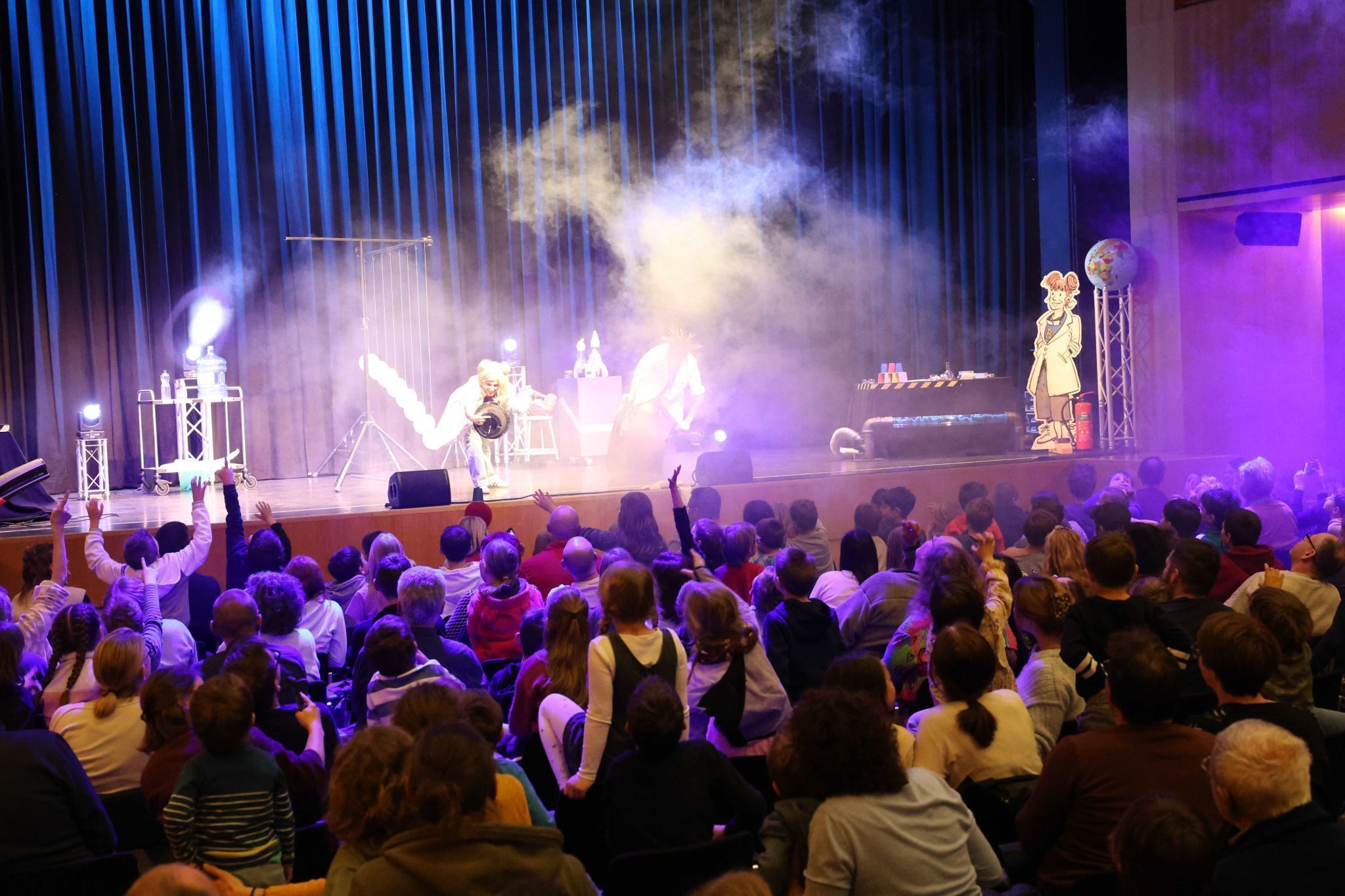 Das junge Publikum war mit großer Begeisterung dabei.