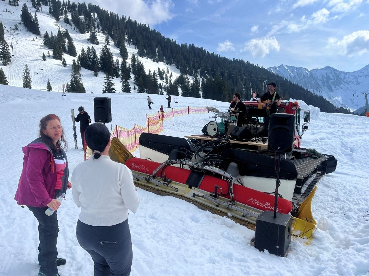 Talk vor der Bühne.