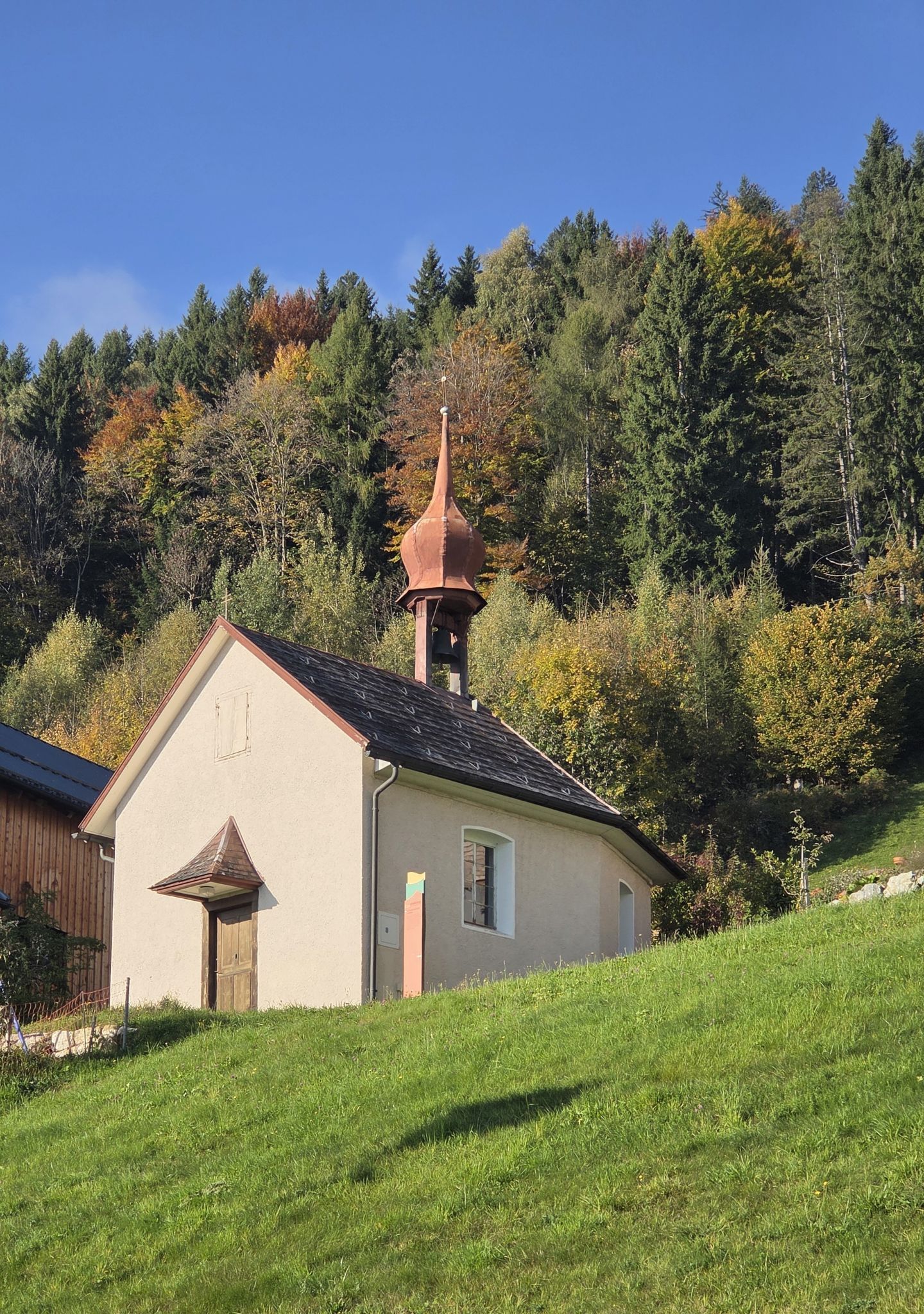 Die schön gelegene Wolfgangkapelle in Bissig (Foto OS)