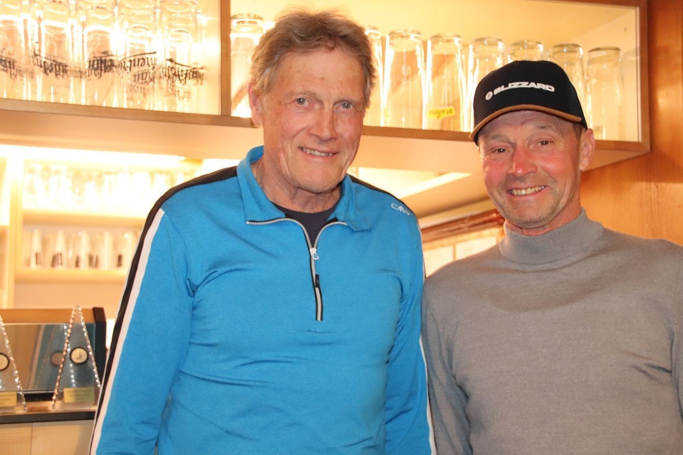 Der älteste Teilnehmer Elmar Staudacher und Sportwart Wolfgang Greif.