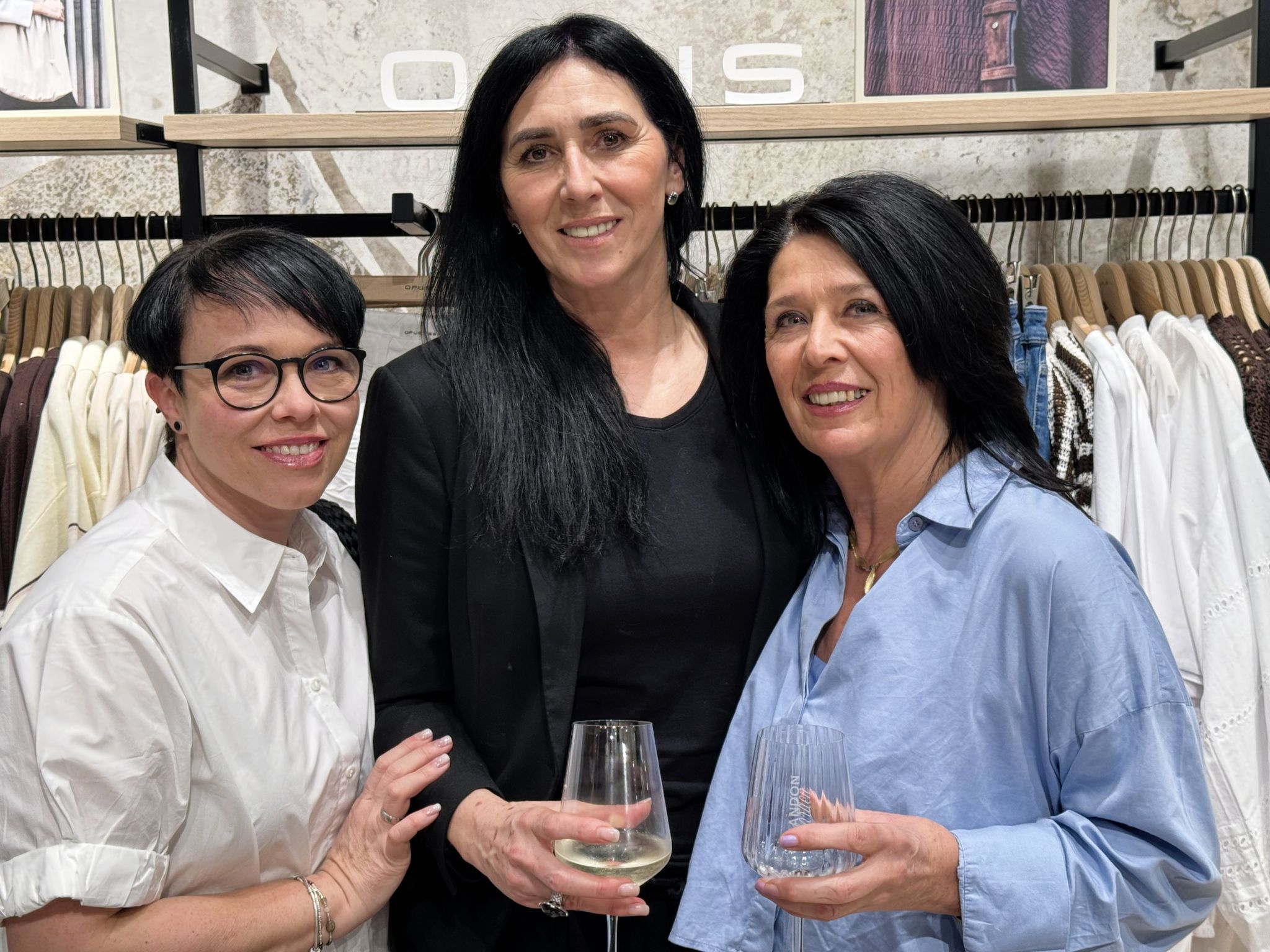 Sabine, Sanja und Petra feierten mit.