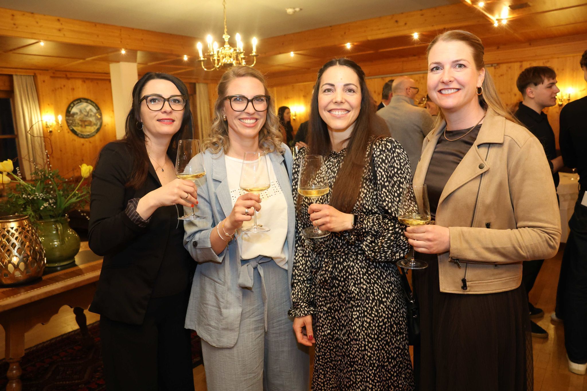 Tanja Hollenstein, Michaela Oepen, Nadine Schuchter und Eva Marent.