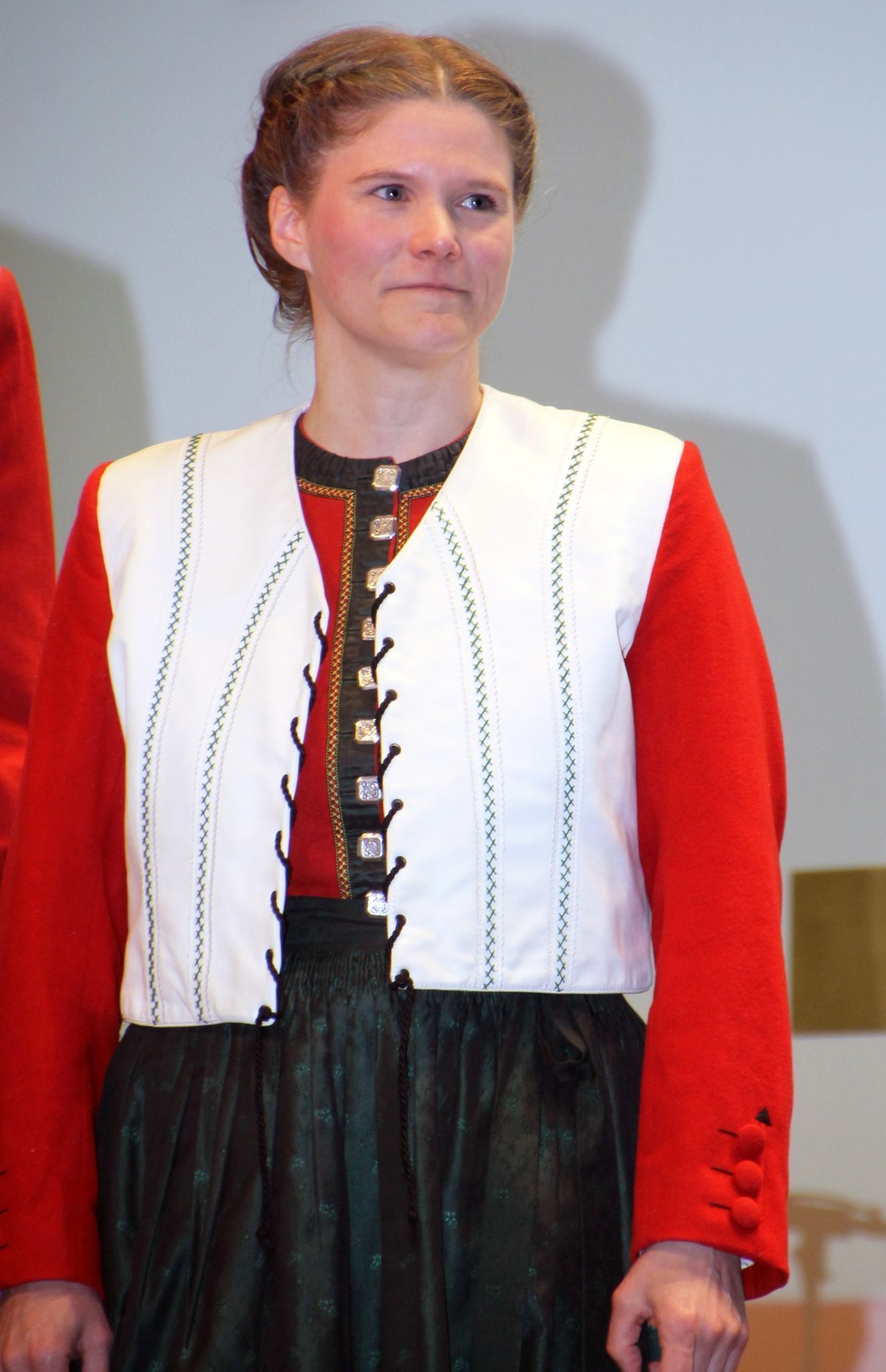 Landesobmann-Stellvertreterin Katrin Berchtold wurde für ihr 25-jähriges Wirken geehrt. Sie ist u.a. Kapellmeisterin der Trachtenkapelle Riezlern.