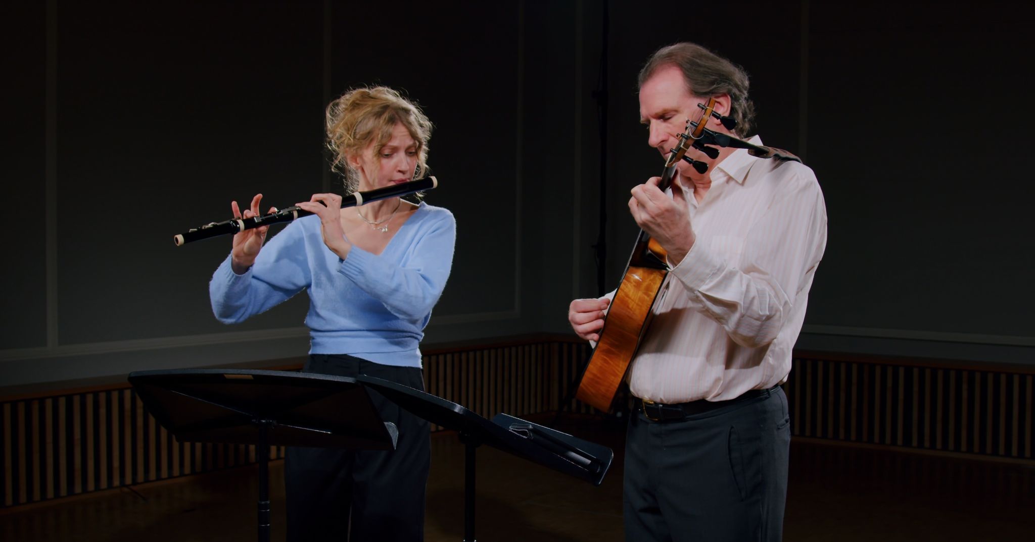 Darina Ablogina auf der Traversflöte und Peter Croton auf der Romantischen Gitarre lassen Meisterwerke in der Museumswelt erklingen.