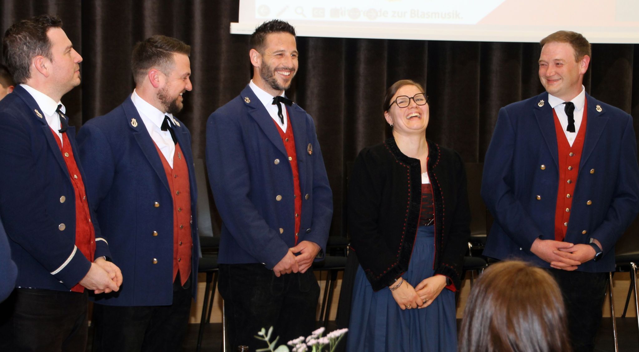 Das Bucher Musik-Quintett (25 Jahre) beim Ehrungsabend im eigenen Dorf.