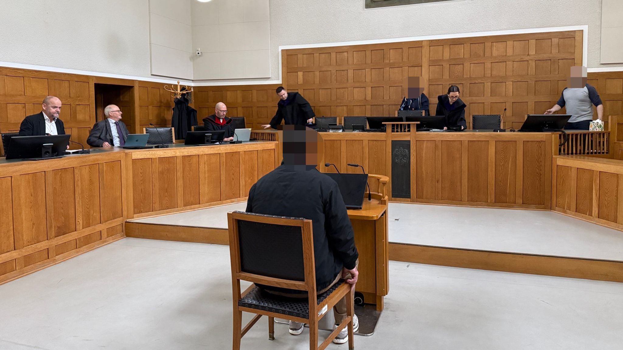 Sohn wollte nicht zum AMS: Todesdrohung gegen den Vater