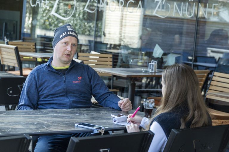 Extrem-Pendler Kurt Lid legt 1500 Kilometer zur Arbeit zurück: "Für mich ist das ideal"