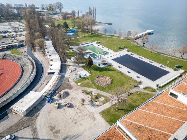 Die „Schlange“ füllt sich mit Leben: Bregenzer Strandbad vor der Fertigstellung
