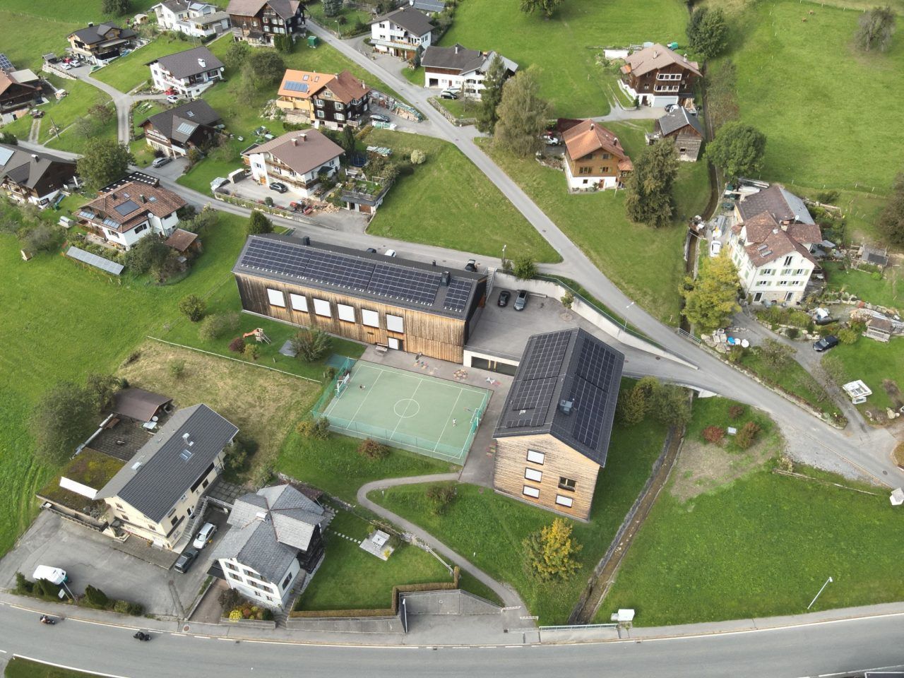 Aus „Sonnendorf“ wird „Sonnendörfer“