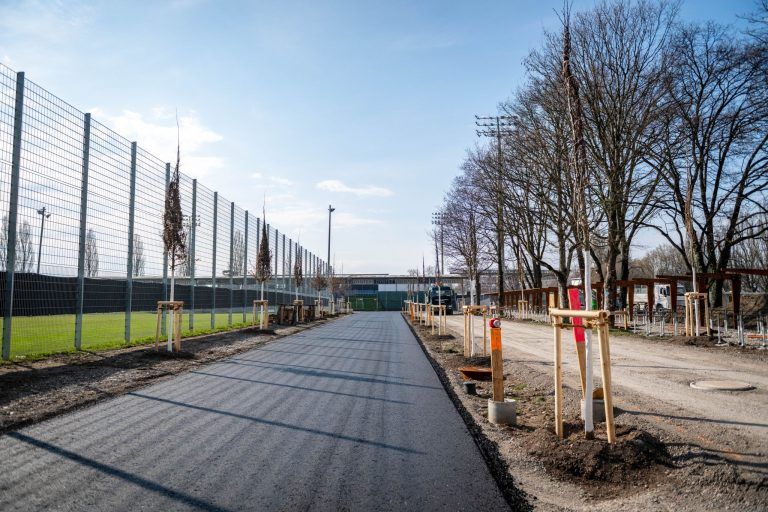 Die „Schlange“ füllt sich mit Leben: Bregenzer Strandbad vor der Fertigstellung