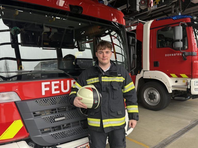 Zwischen Banklehre und Blaulicht rettet Kilian Mutschlechner Leben in Vorarlberg
