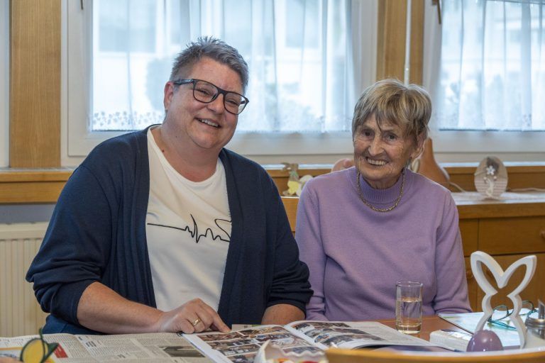 „Wie in einer Familie“ – Eine Vorarlberger Seniorenwohnung der besonderen Art