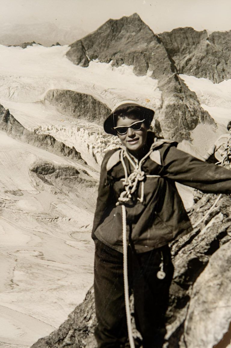 Vom Stickerei-Mädchen zur Ahnenforschungs-Ikone