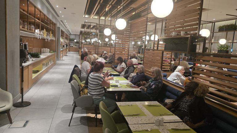 "Man sieht wenig Leute auf der Straße" - Vorarlberger sitzen in Dubai fest