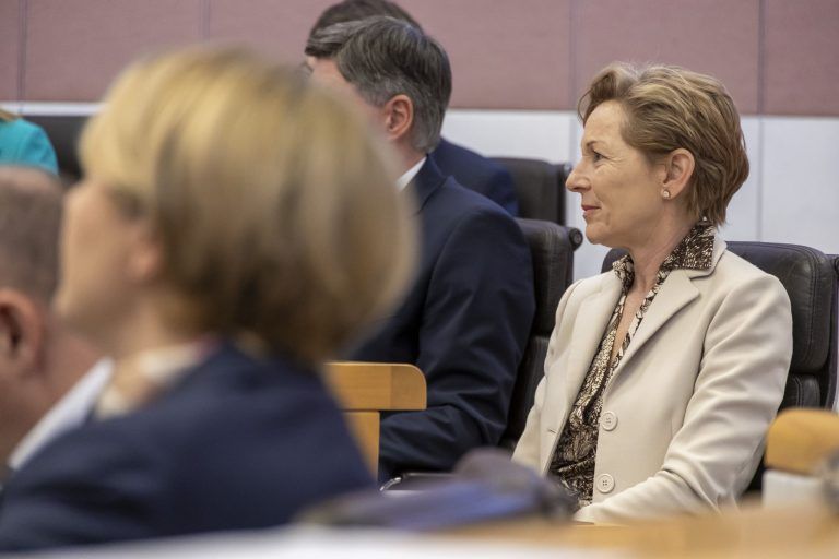 Land der Schüler statt Land der Lehre: Landtag auf Ursachensuche