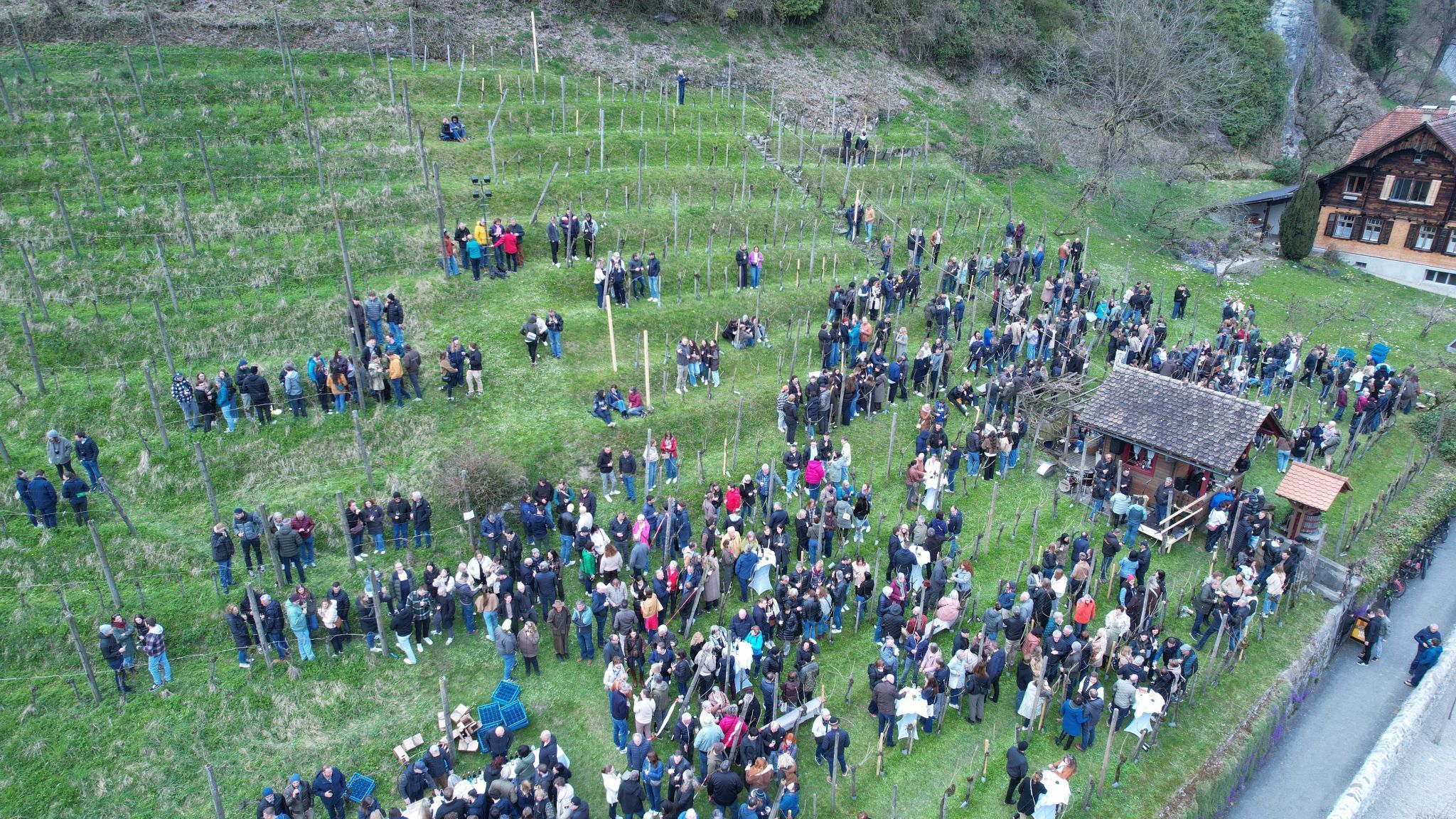 Impresssionen von verschiedenen Stationen (Arno Meusburger), und Bilder vom Geschehen im 