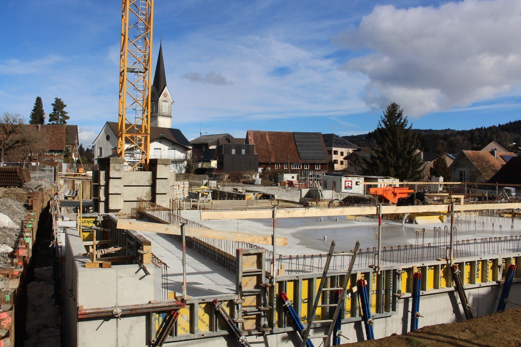 Trotz der technischen Probleme beim Baustart laufen die Arbeiten planmäßig und der angepeilte Fertigstellungstermin zweite Hälfte 2027 sollte halten.   