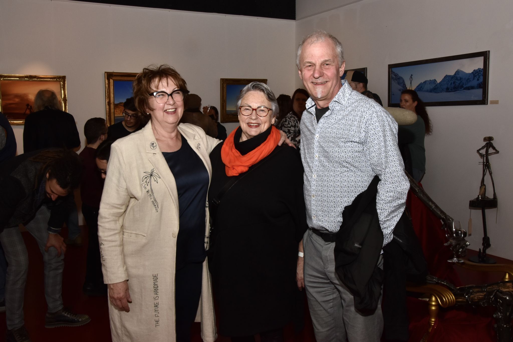 Galeristin Sigrid Fritsche, Anita Hilbrand und Peter Joschika