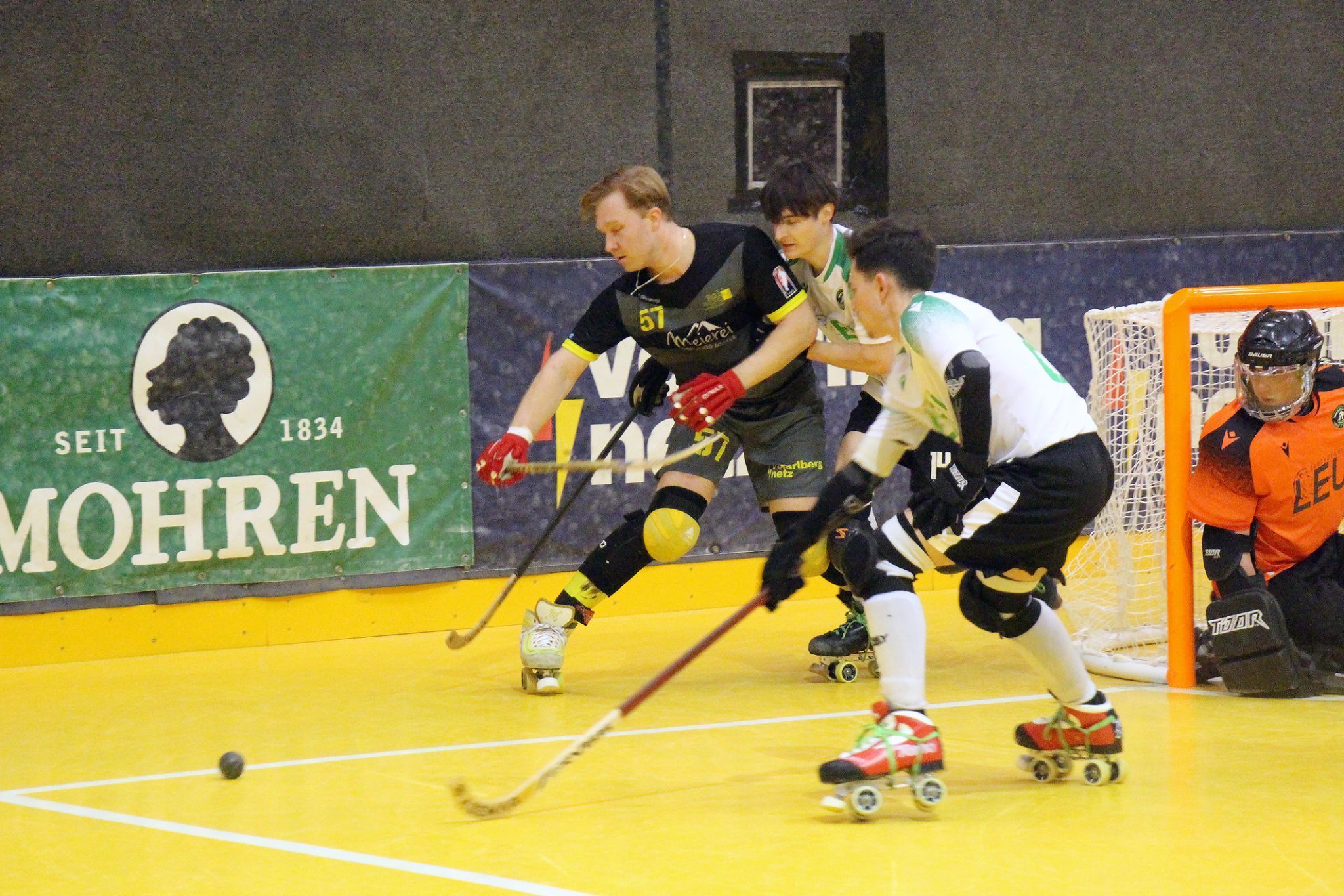 Der RHC Dornbirn will im letzten Qualifikationsspiel auswärts bei den RCV White Sox den Sieg holen – und hofft gleichzeitig auf Schützenhilfe aus Montreux im Kampf um Rang zwei.