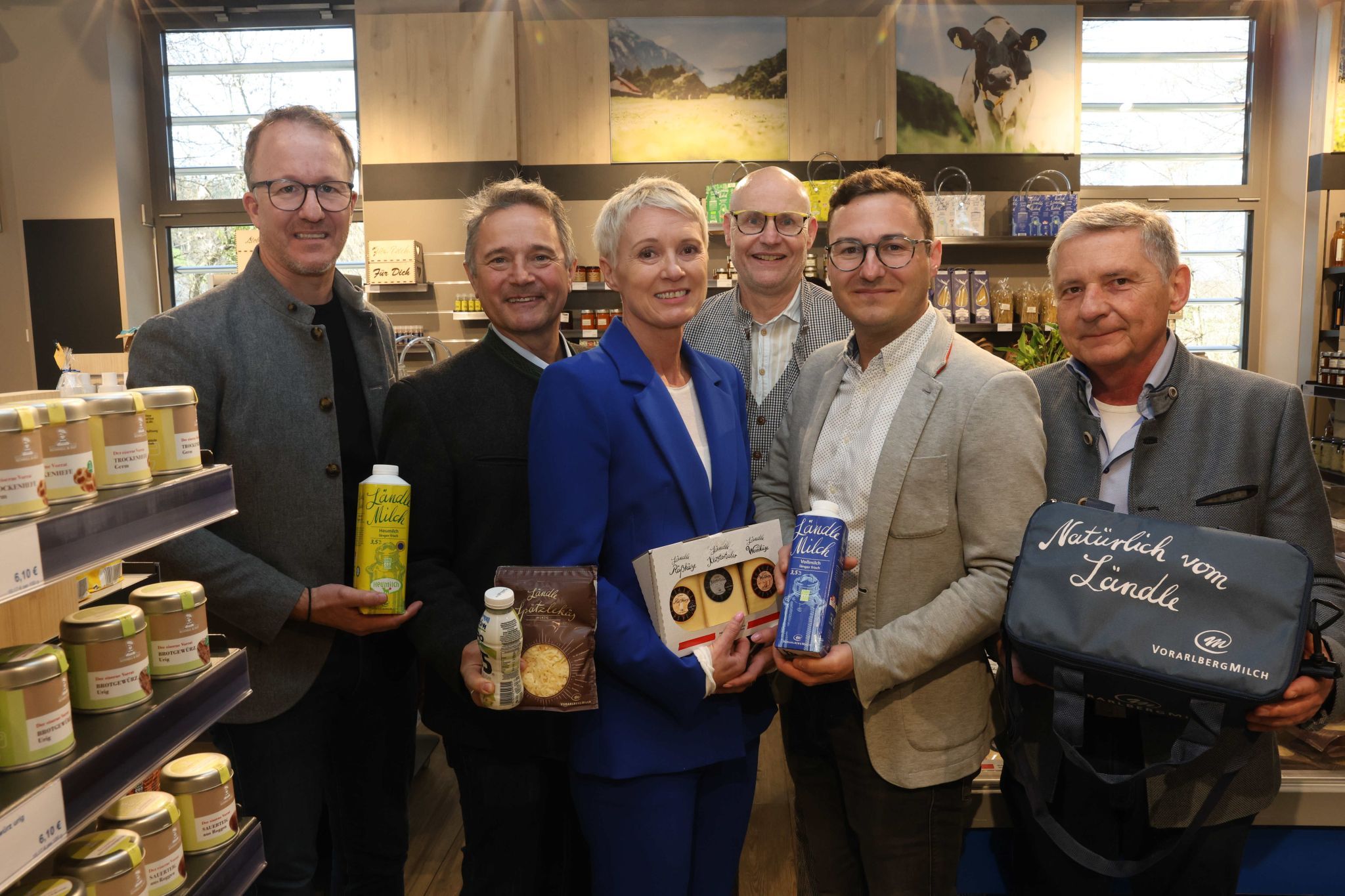 LR Christian Gantner, NR Norbert Sieber, Helga Stark, V-Milch-GF Bruno Breuß, Lukas Assmair (