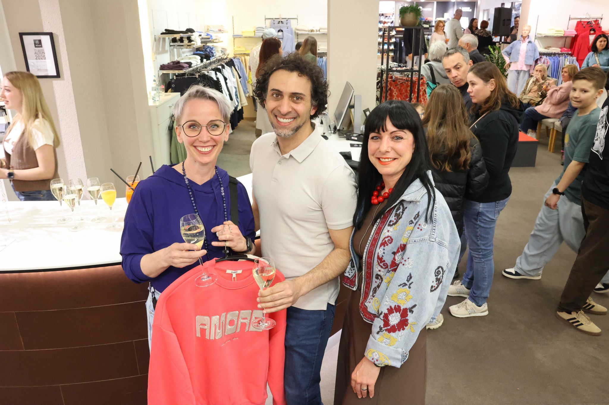 Angelika Amar, Sintja Moosbrugger und Salwan Linseder.