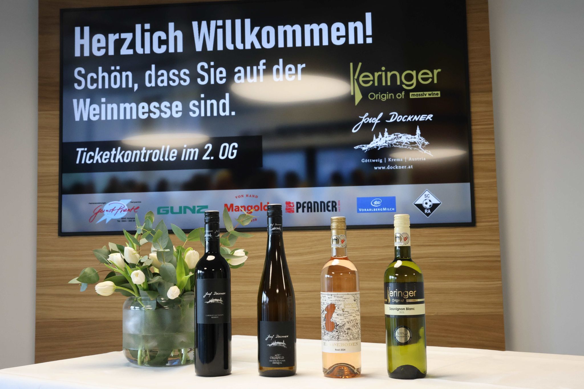 Einstimmung im Foyer.