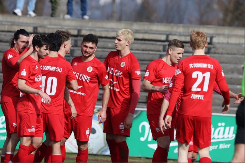 Linus Zoppel (r.) freut sich auf die Rückrunde.