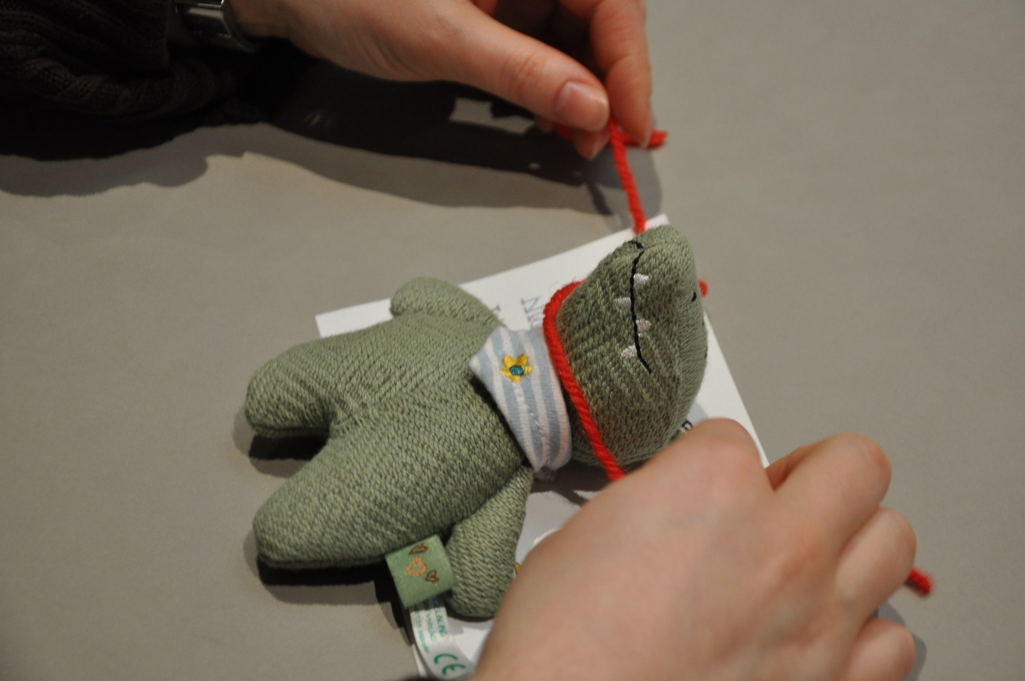 Jedes Kuscheltier bekam einen Zettel umgehängt mit Name, Besitzer und Telefonnummer.