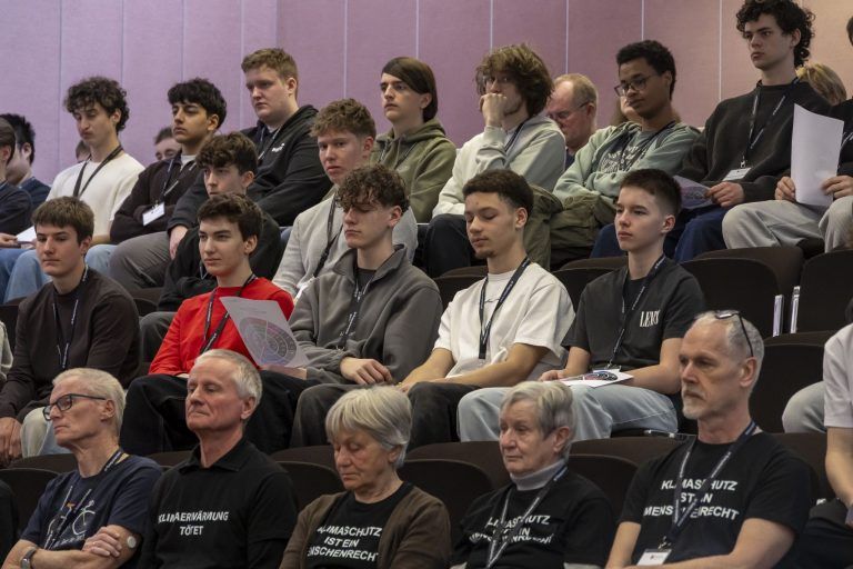 Land der Schüler statt Land der Lehre: Landtag auf Ursachensuche