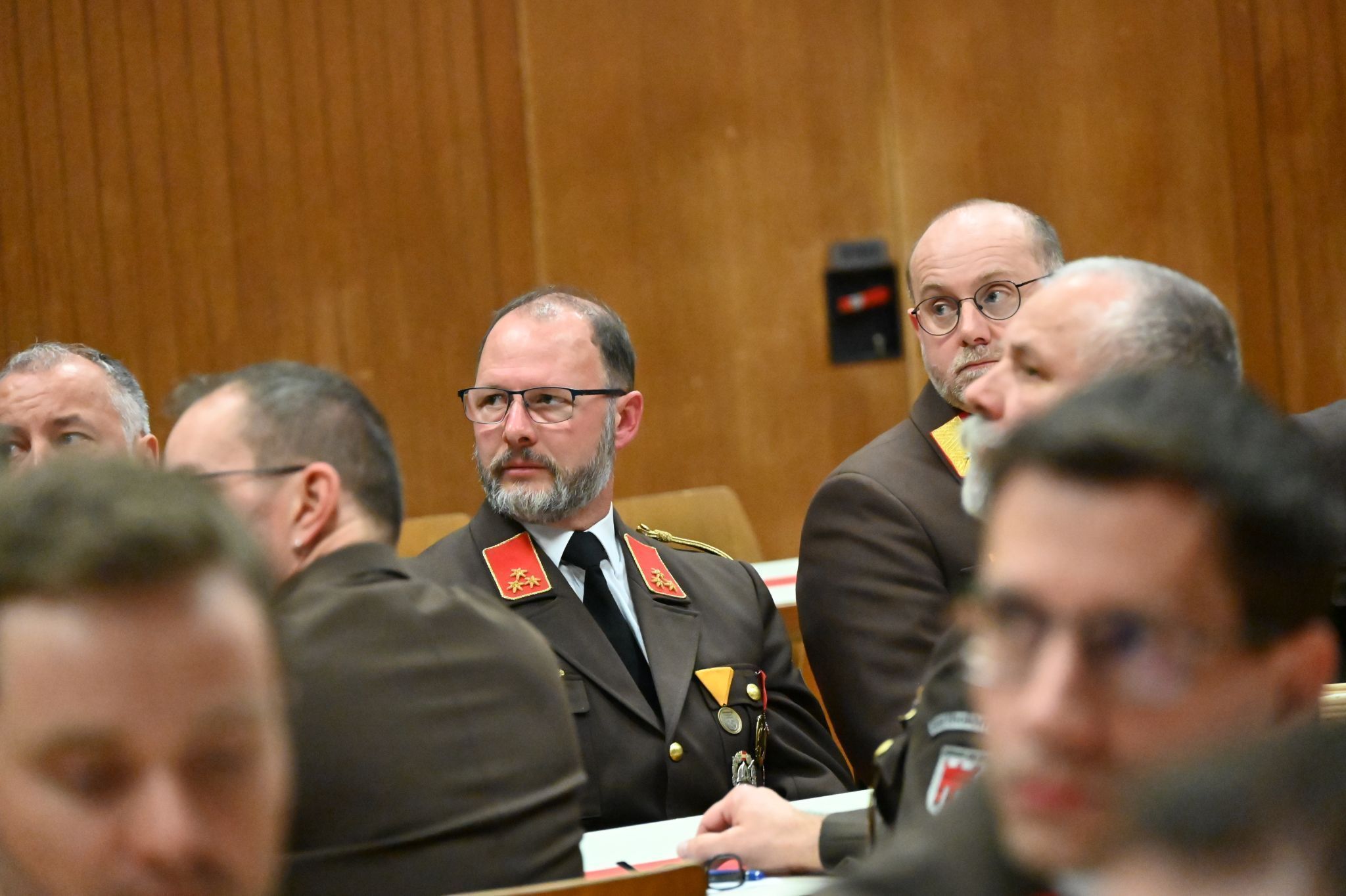 Feuerwehrkommandanten und deren Stellvertreter verfolgten interessiert die Ausführungen.