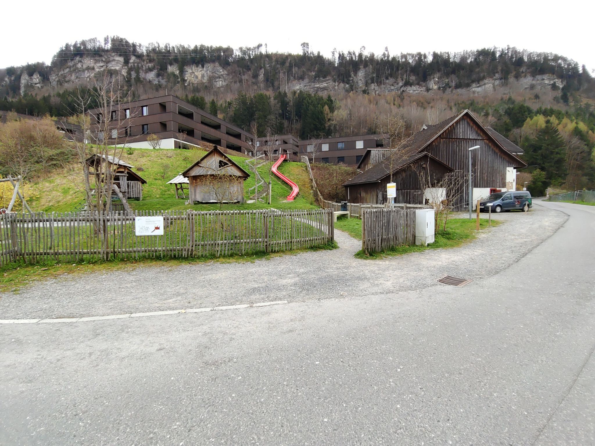 Beim Spielplatz in der Amberggasse wurde die unübersichtliche Lage des Eingangs moniert.