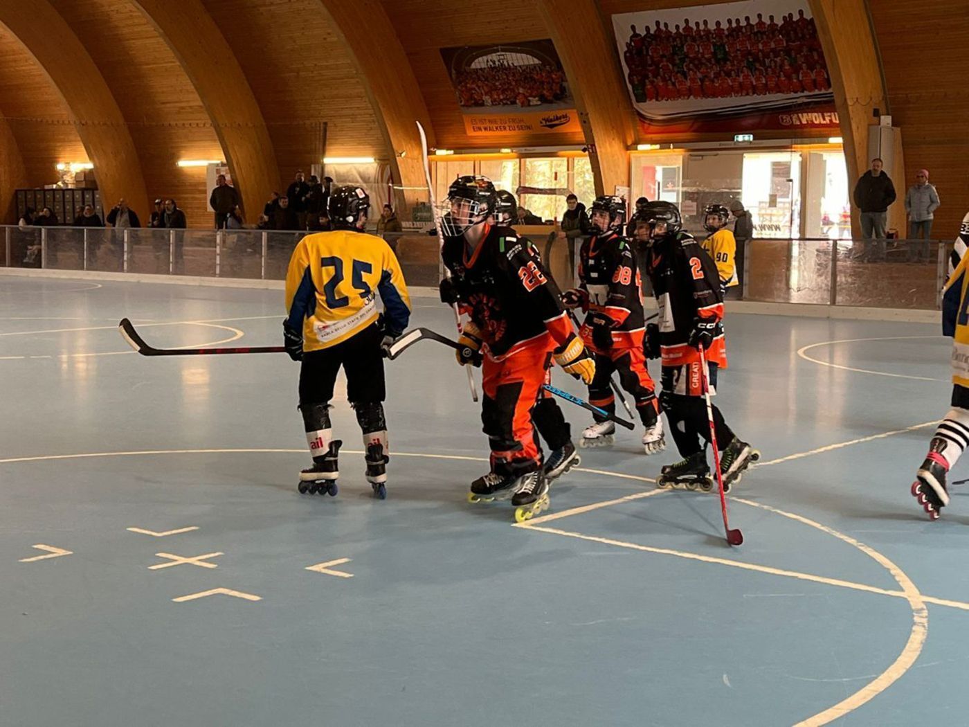 Die U16-Walkers gaben sich im ersten Heimspiel der neuen Saison keine Blöße. (c) Verein