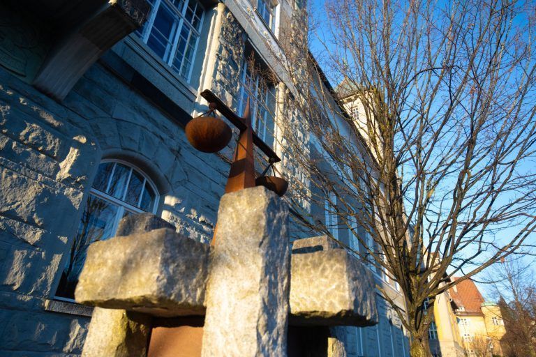 Konkurs auf Gläubigerantrag über Fenster- und Sonnenschutzspezialist