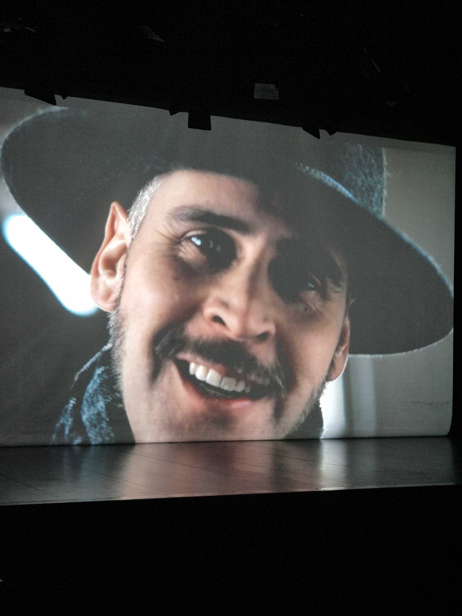 Bernd Tomaselli in „Conversation with a Narcissist“ von Tânia Maria Rodrigues-Peters 