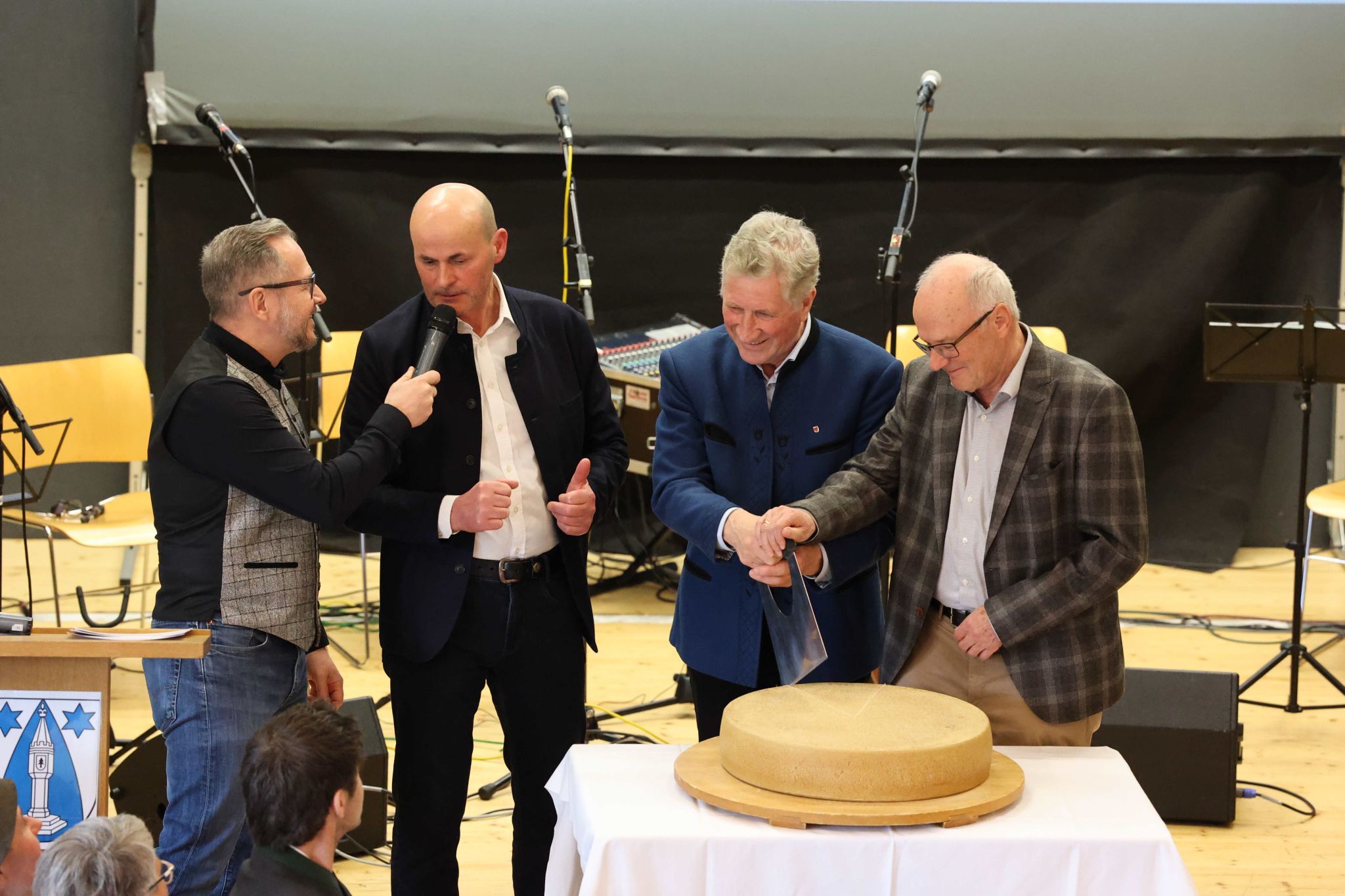 Moderator Philipp Wüstner, Caspar Greber, Erich Schwärzler und Reinahrd Haller.
