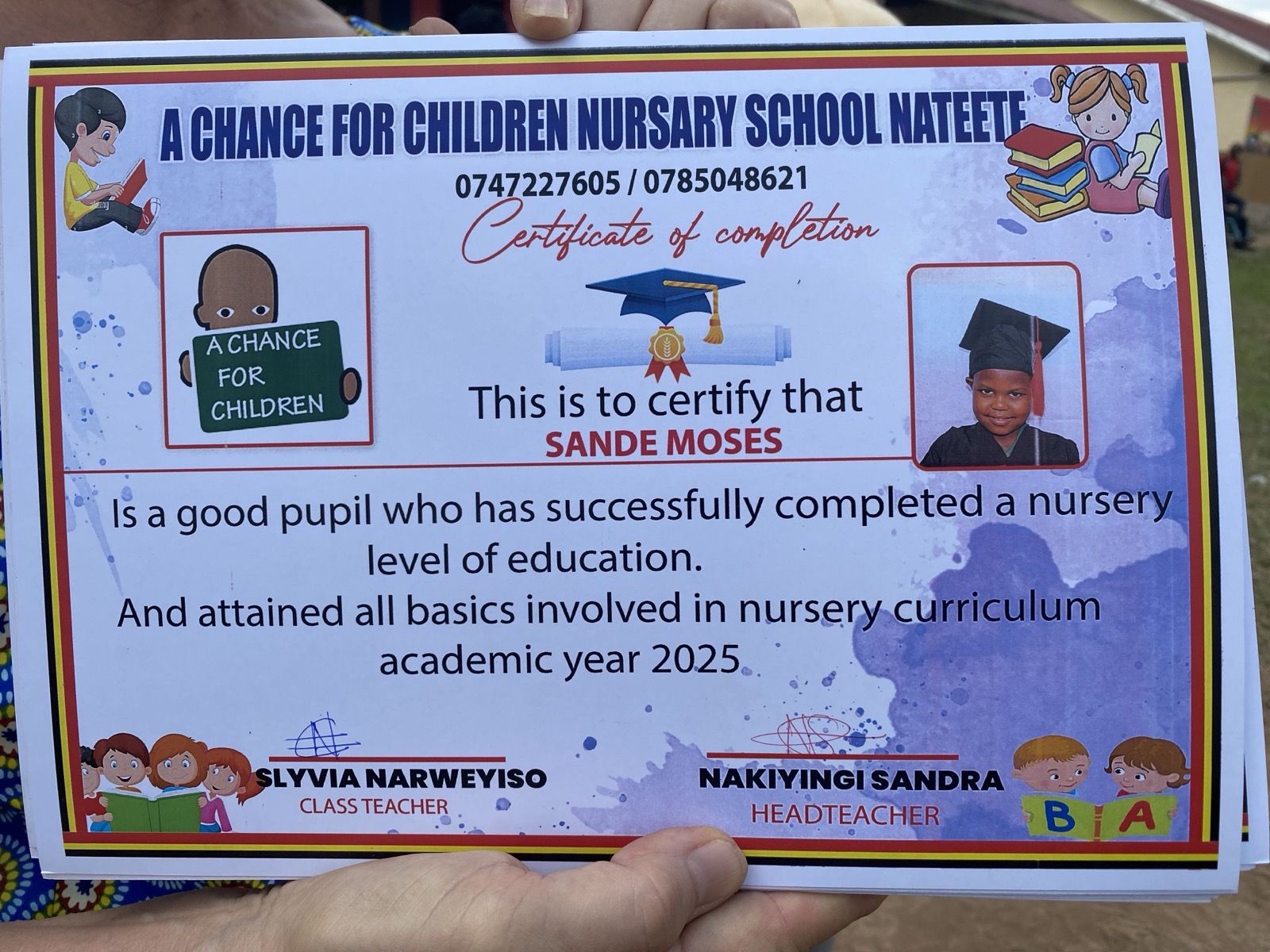 Isaac hat seine Ausbildung erfolgreich abgeschlossen.