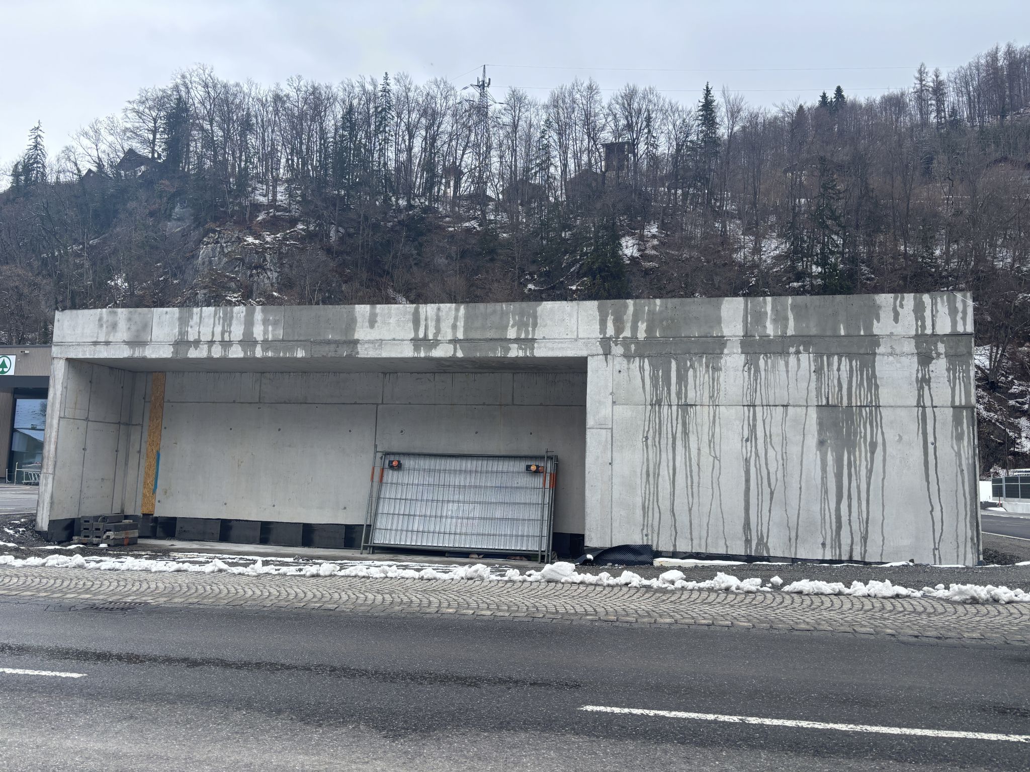 Die Busbucht soll noch in diesem Jahr fertiggestellt werden.