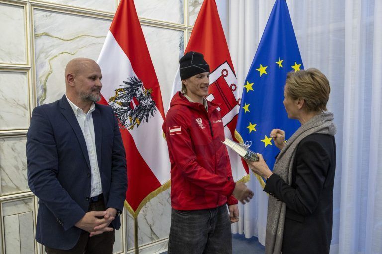 Für Olympiagold gab es goldenes Ehrenzeichen