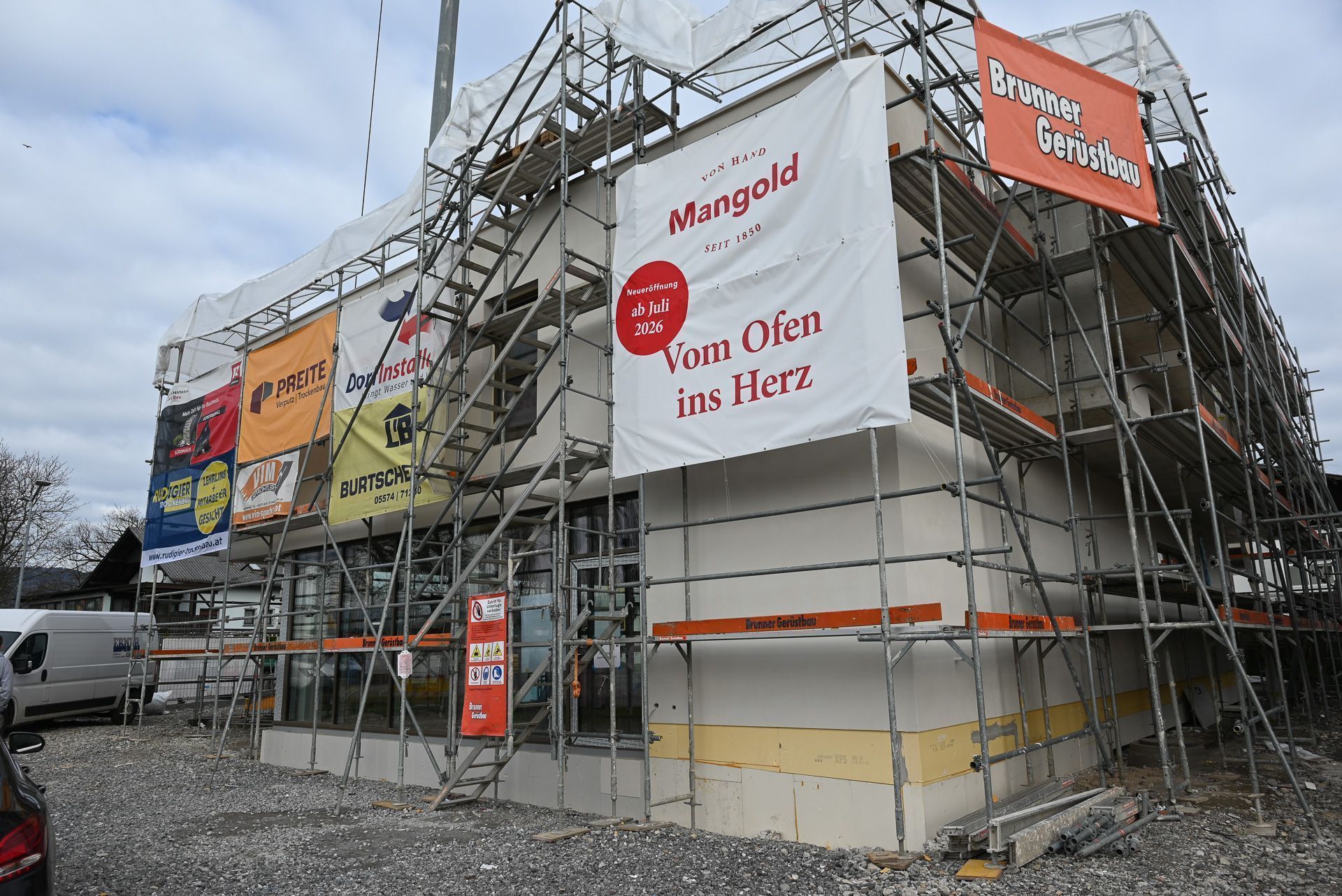 Ab Juli dürfen sich Anrainer der Dornbirner Straße und Umgebung auf die Neueröffnung einer Mangold-Filiale freuen. 