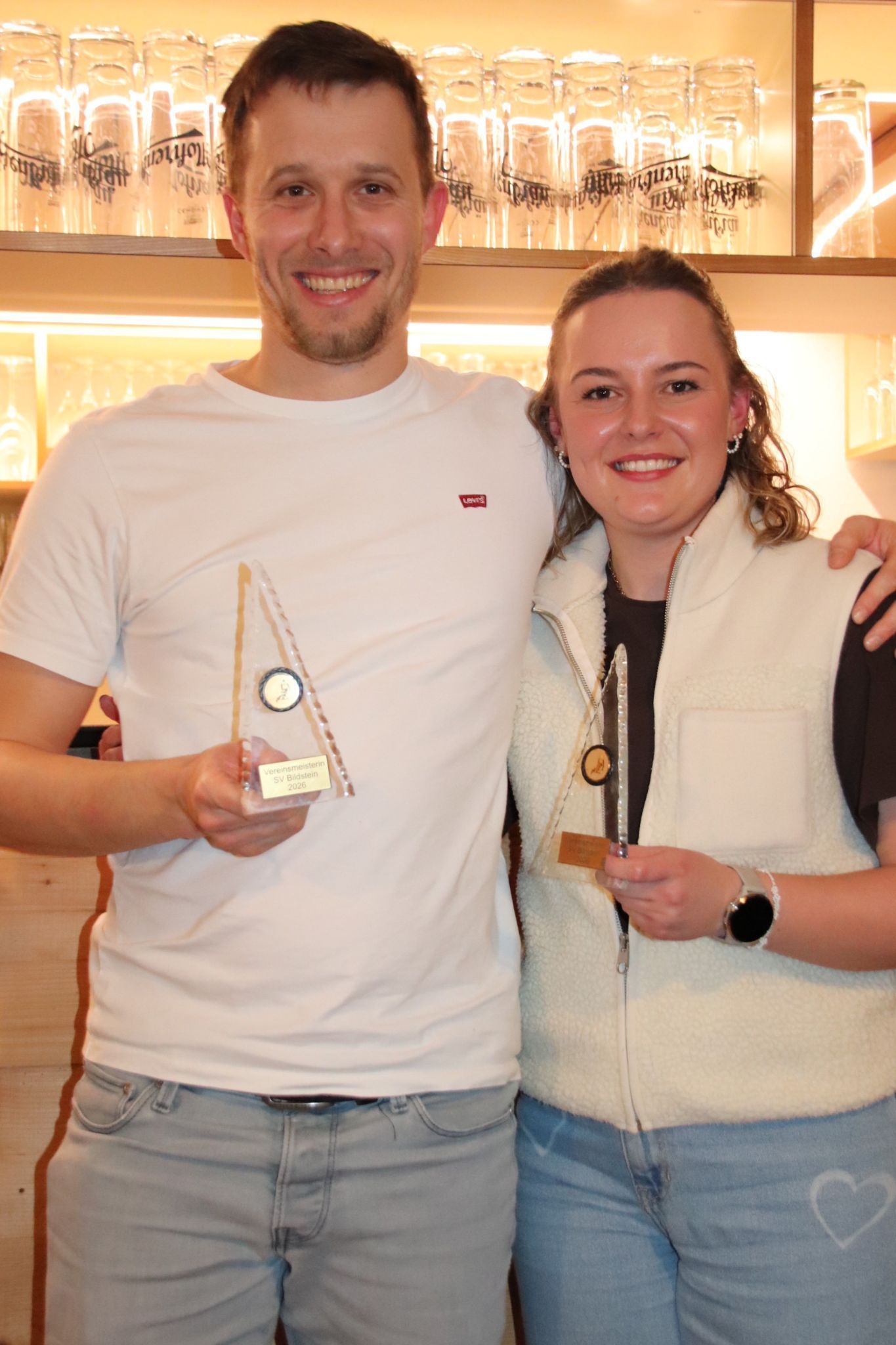 Vereinsmeister: Simon Winder und Alina Visintainer.