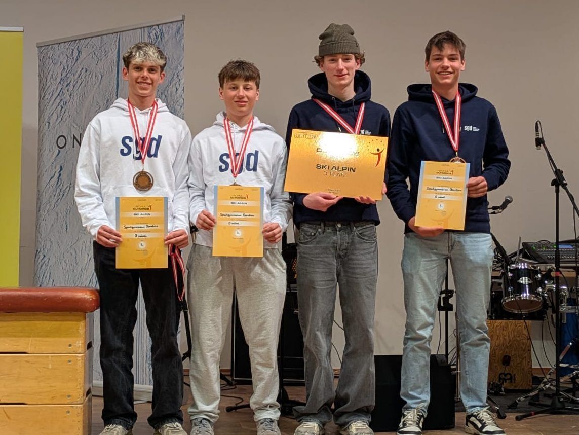 Sportgymnasium Dornbirn holt ÖM-Bronze im Ski Alpin-Bewerb.PRIVAT