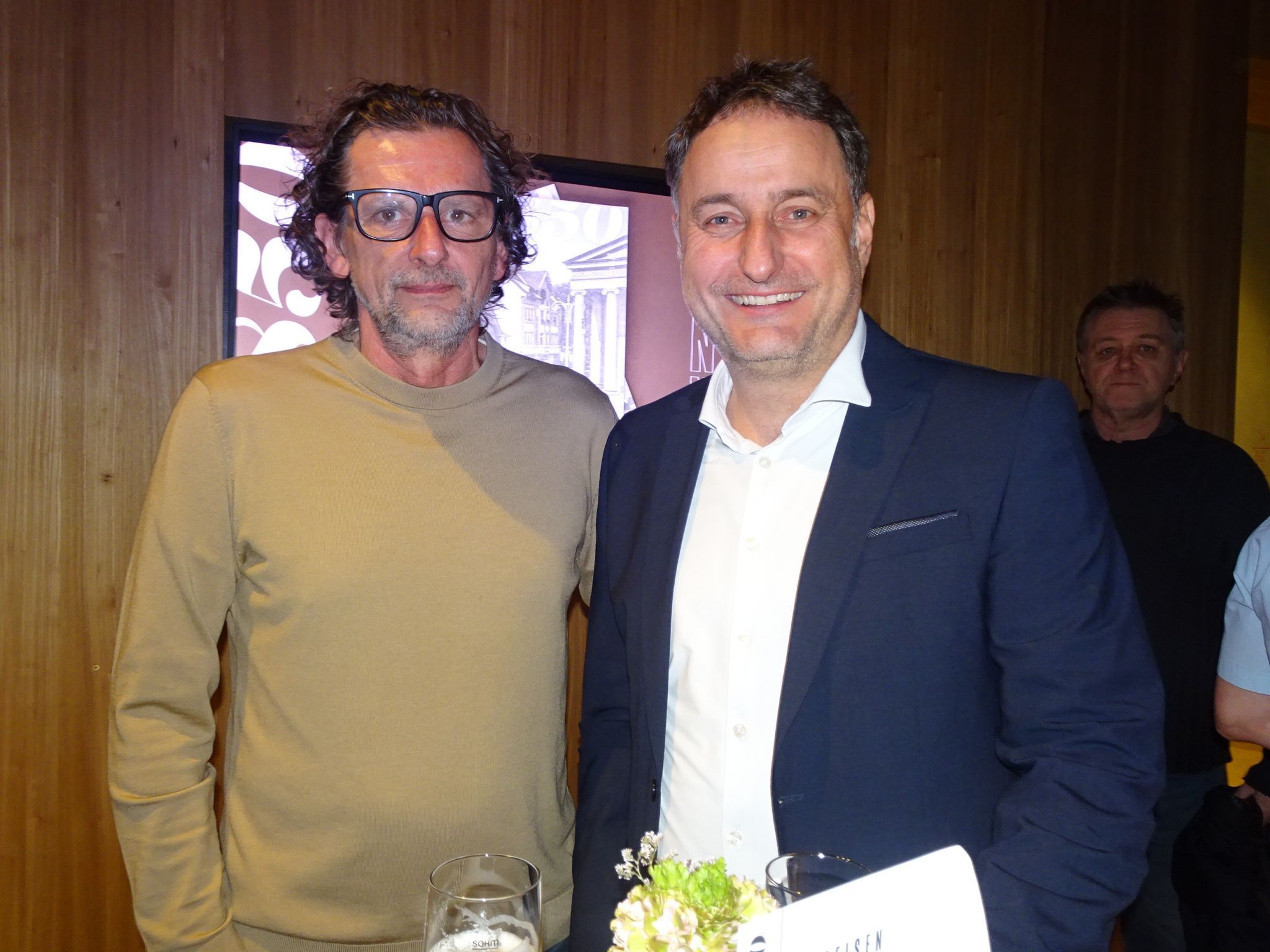 Marty Rauch (Werbeagentur Irr) mit Thomas Pachole (Mohrenbrauerei Dornbirn). 